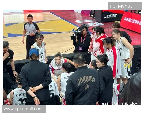 江苏女篮遭遇失利，晋级形势不容乐观：逆境中的崛起之路